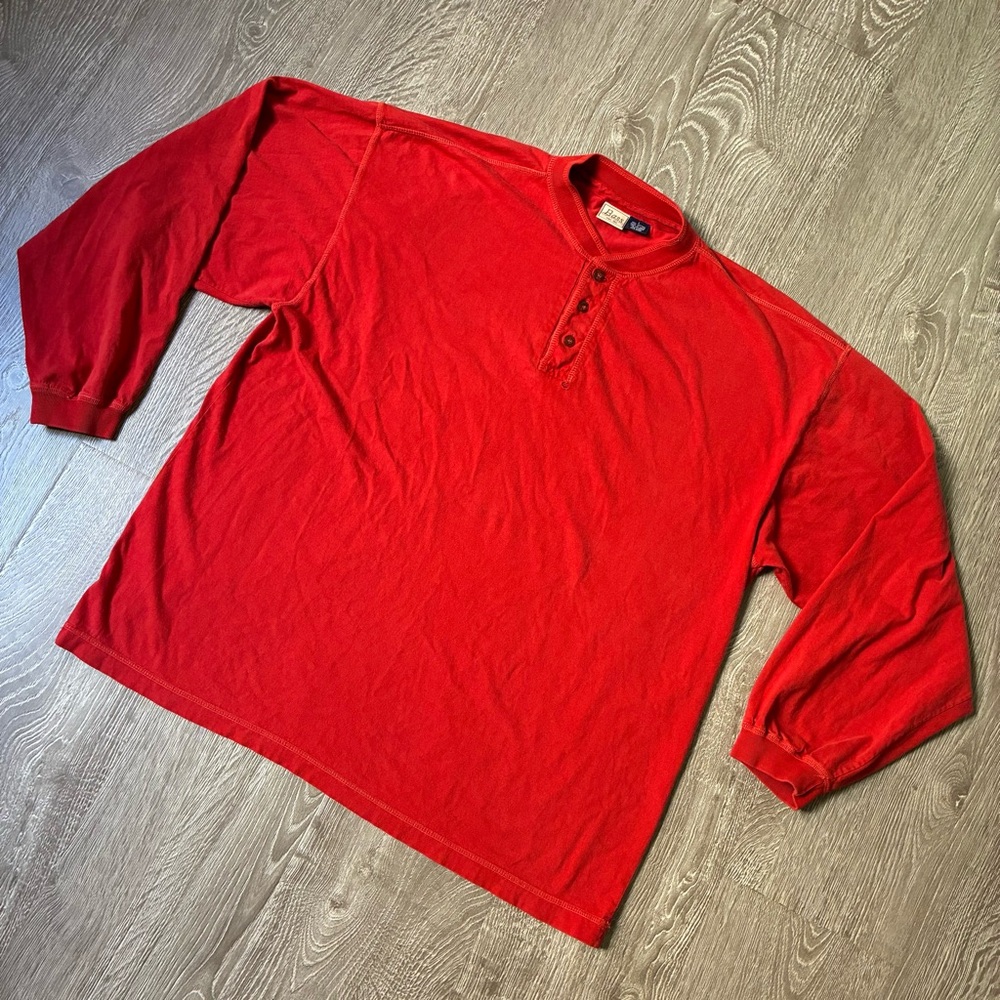 G.H. Bass Red Faded Patina Henley Shirt Size Large 23x27.5
